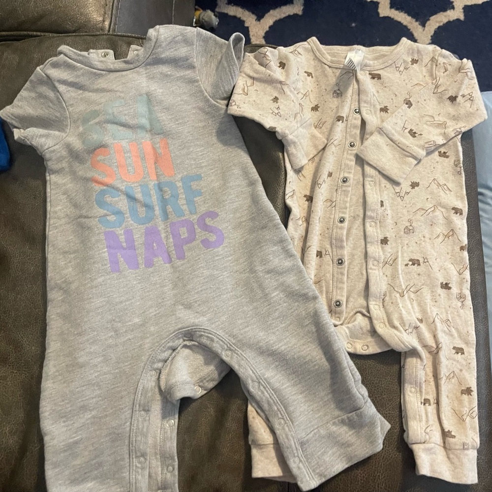 Baby rompers